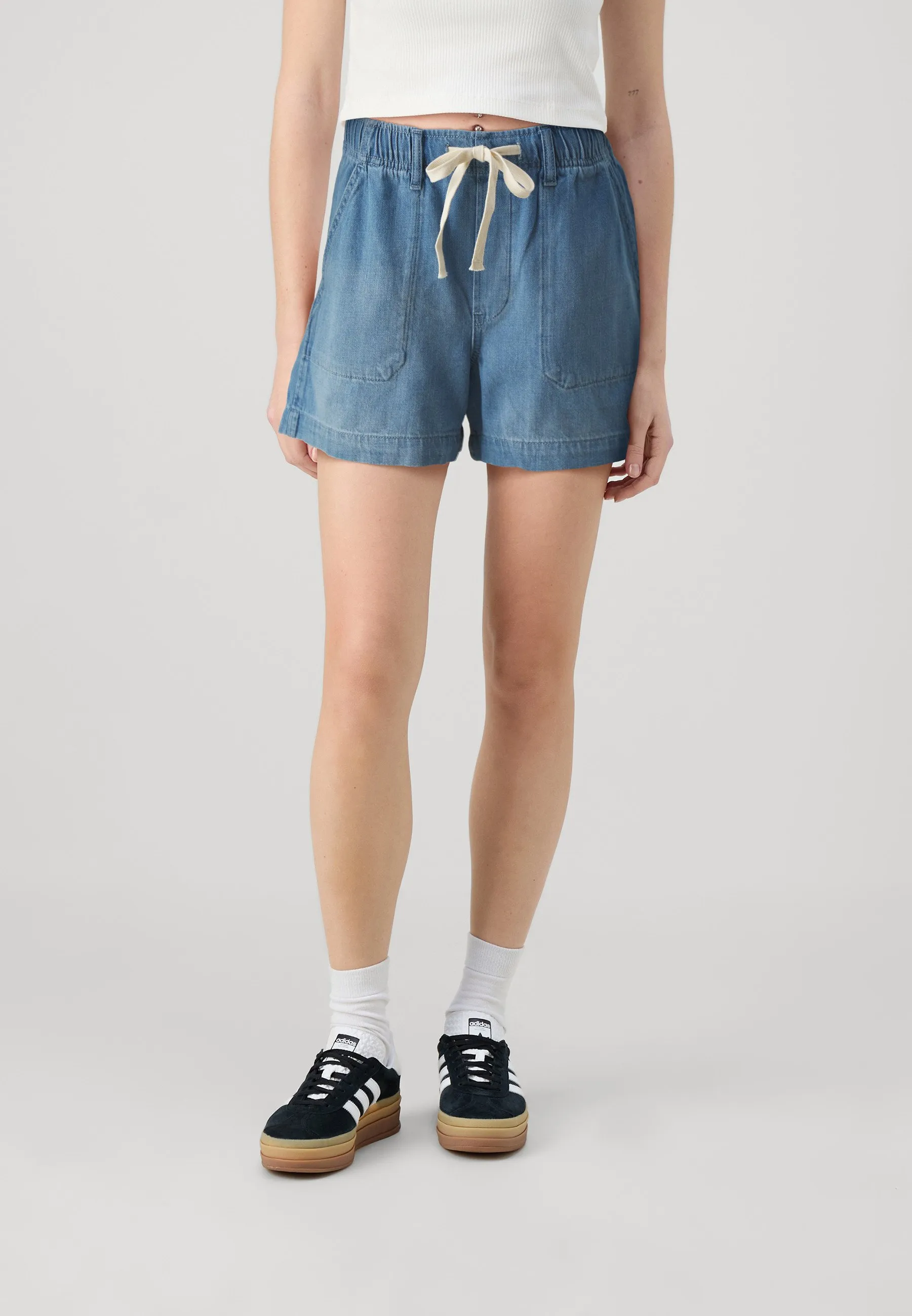 EASY PULL ON - Shorts di jeans