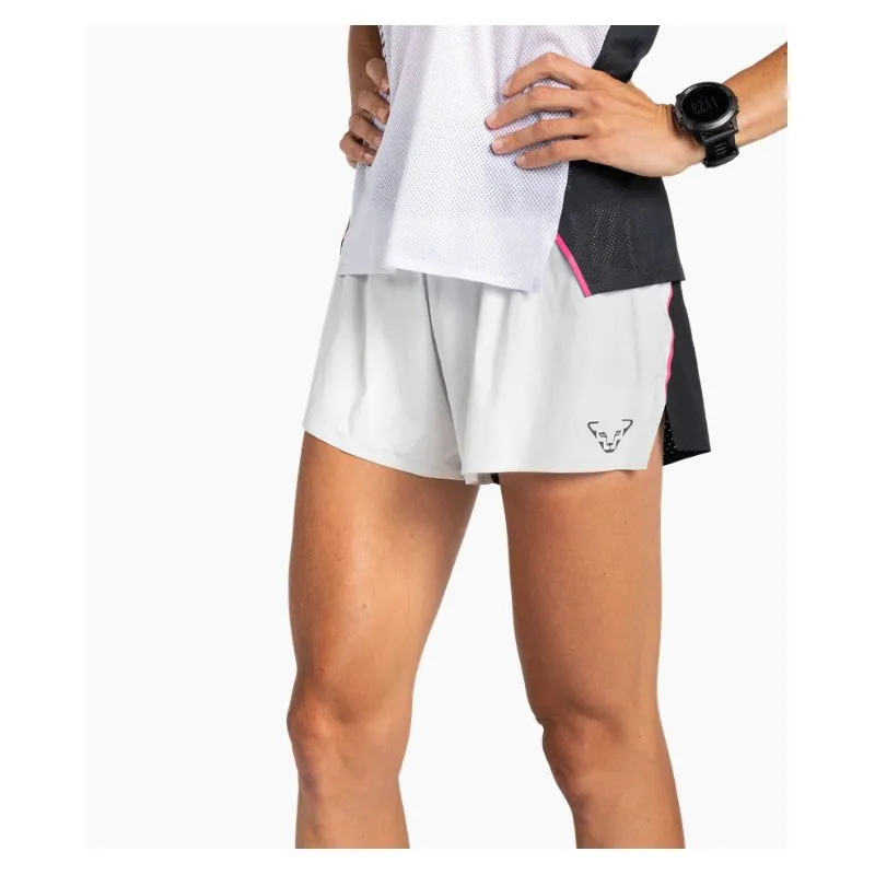 Pantaloncini da trail Dynafit DNA 2 in 1 SPLIT (Nimbus) donna